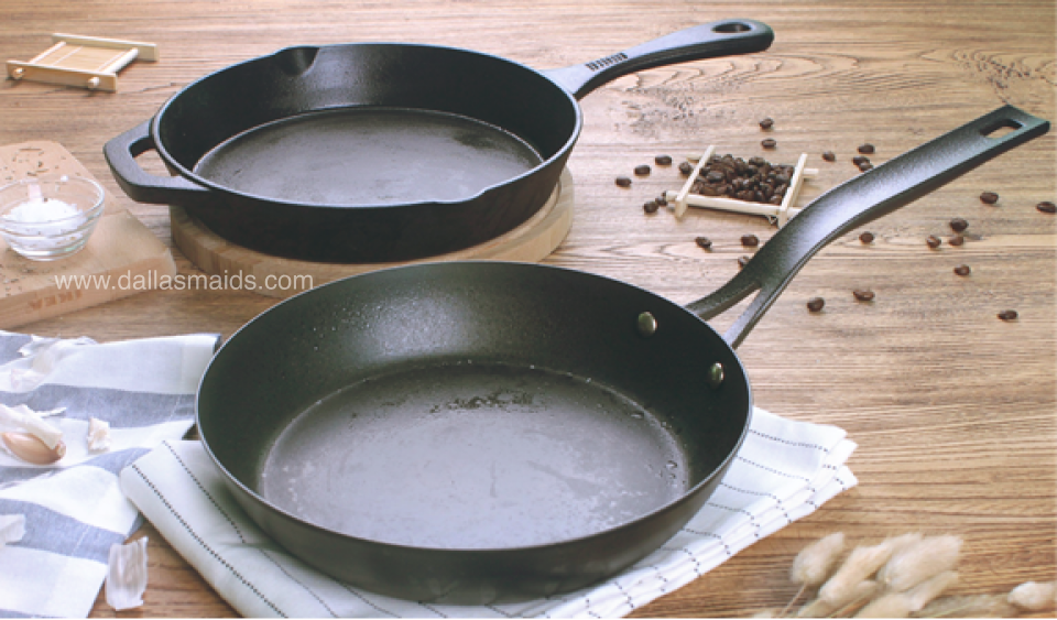 Clean Iron Cast Skillet